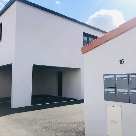 Maison De Avec Parking Privé *